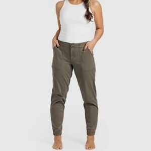 NWT Lularoe Patch Pocket Pants in Army Green 32 Relaxed Slim Fit